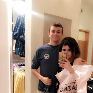 Meet your Posher, Casey